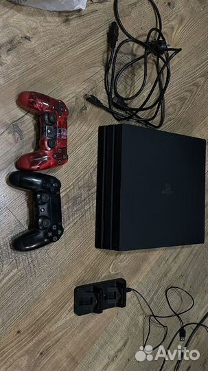 Sony playstation 4 pro 1Tb 2 геймпада+ з/у станция