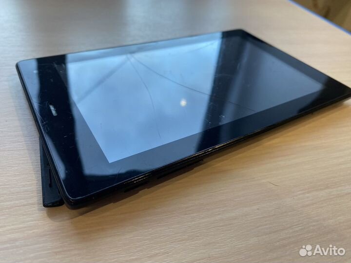 Планшет Мегафон Login 3