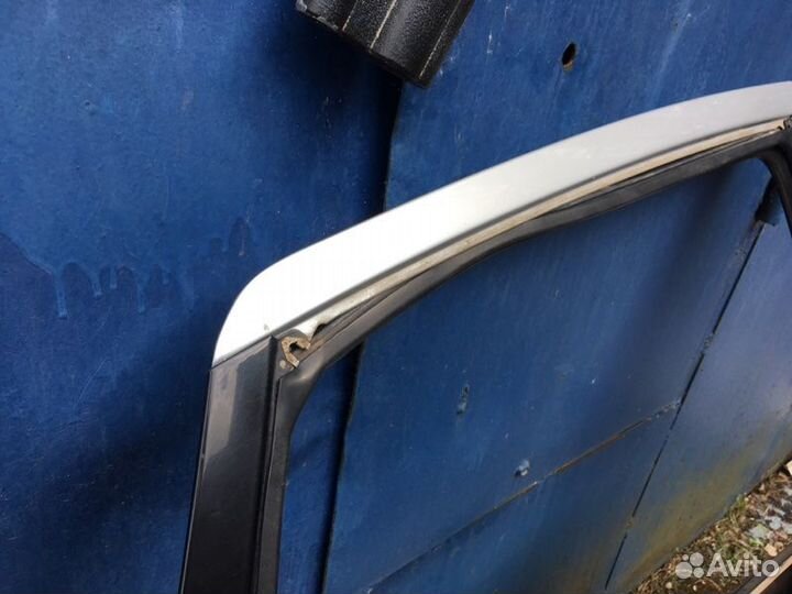 Дверь боковая задняя правая Ford Focus 1 седан