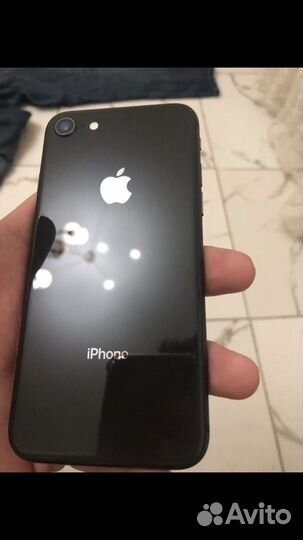 iPhone 8, 64 ГБ