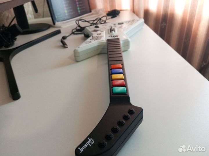 Гитара Guitar Hero Xbox 360, пк (USB)