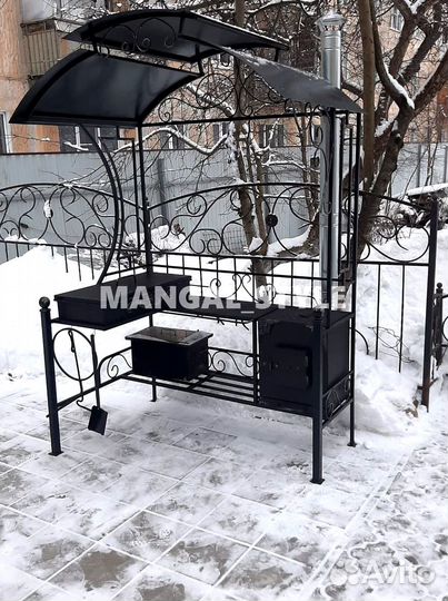 Мангал с крышей