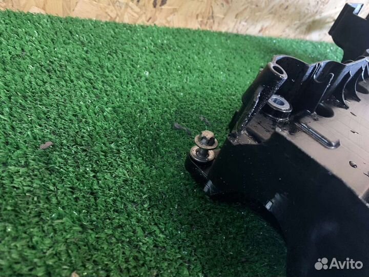 Volvo XC90 2016- XC60 клапанная крышка D4204T