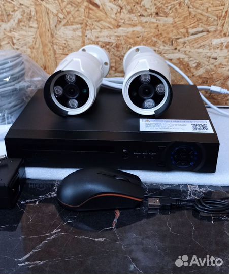 Видеонаблюдение комплект POE регистратор и камеры