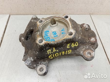 Кулак передний левый бмв