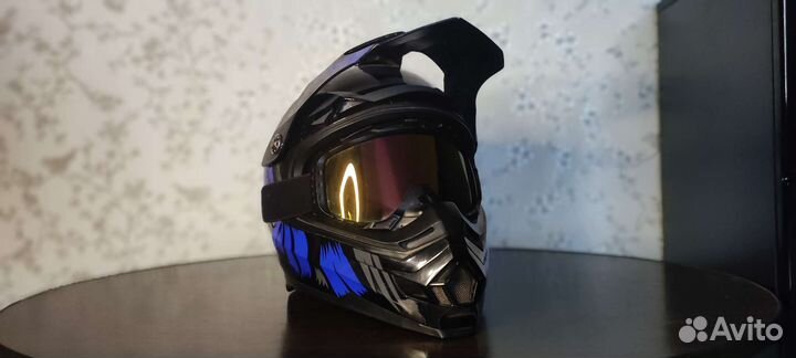 Мото шлем эндуро