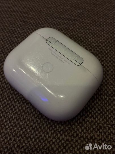 Наушники + кейс оригинал AirPods 3 (левый сломан)