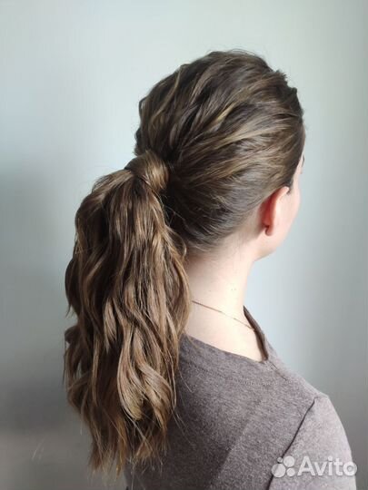 Стилист по волосам