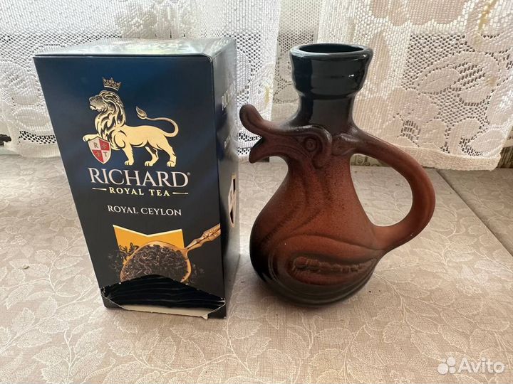 Глиняный кувшин