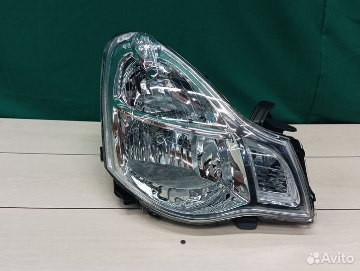 Фара правая Nissan Almera G 15