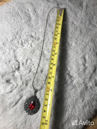 Кулон подвеска красный камень ажур под серебро