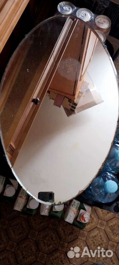 Зеркало на ножках(можно снять)