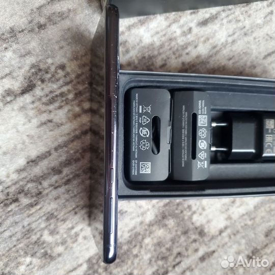 Samsung Galaxy S10e, 6/128 ГБ
