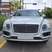 Bentley Bentayga 4.0 AT, 2019, 7 000 км, с пробегом, цена 18 999 000 руб.