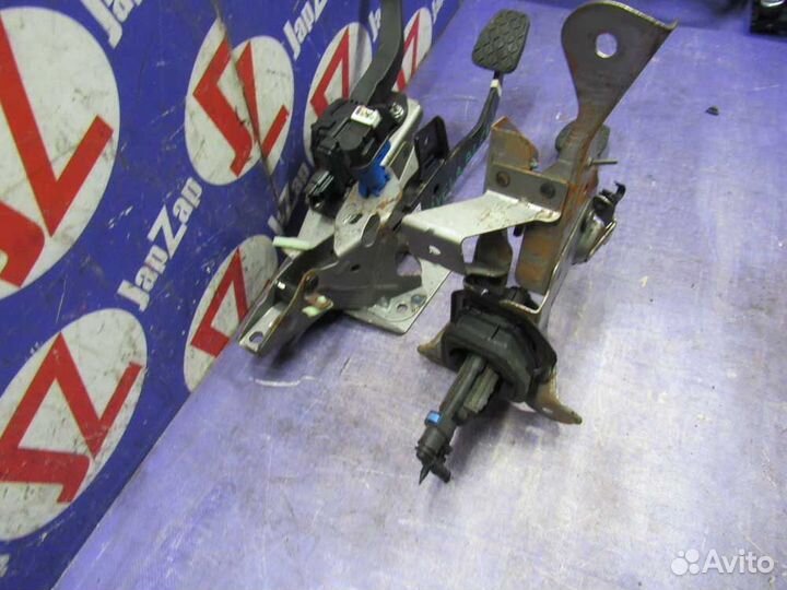 Педаль газа Mazda Axela BL6FJ