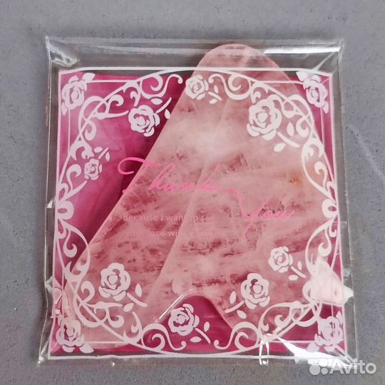 Скребок Гуаша из натурального камня розовый кварц