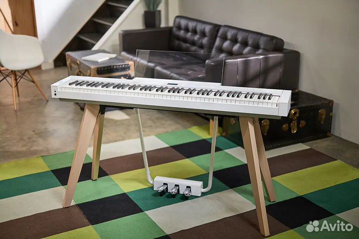 Цифровое пианино Casio + Аксессуары