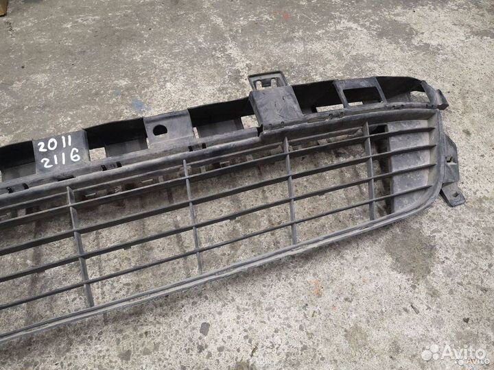 Решетка в бампер Renault Scenic 3 (2009 - 2012)