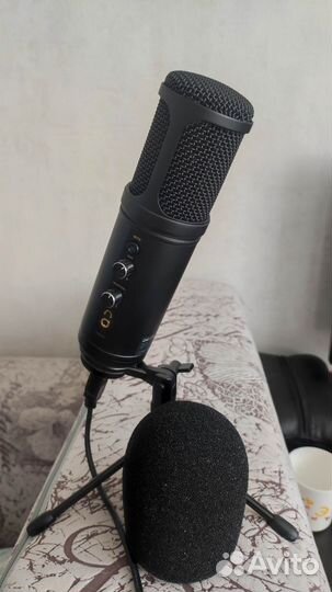 Продам микрофон dexp u700