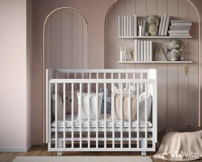 Детская кроватка Vikki белая