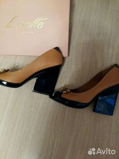 Женские туфли