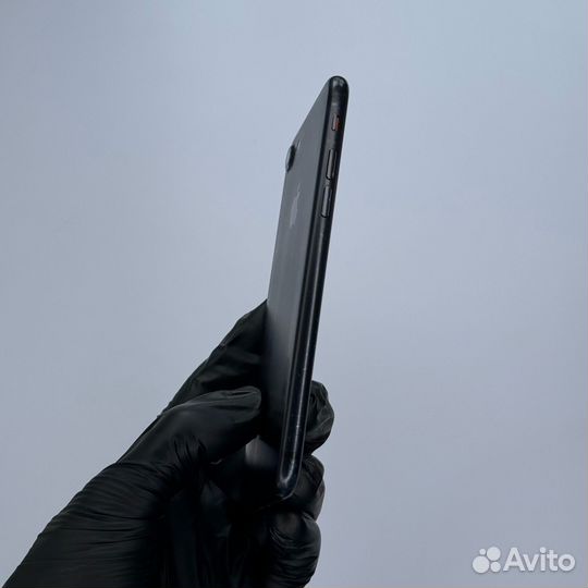 iPhone 7, 32 ГБ