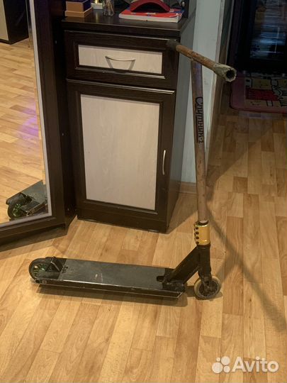 Трюковой самокат кастом стрит