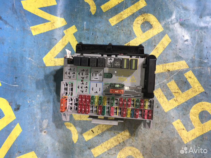 Блок предохранителей Opel Vectra B