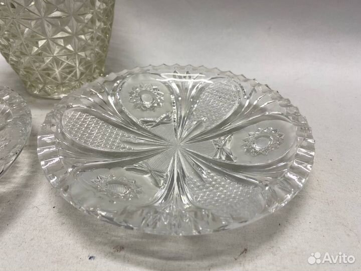Хрустальное ведерко и 2 хрустальные тарелочки