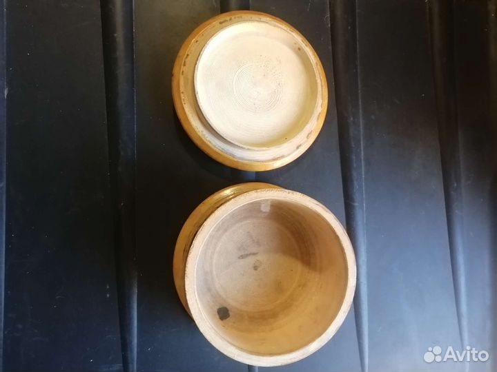 Деревянная шкатулка