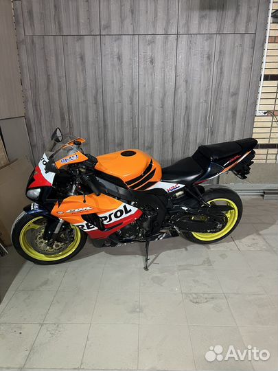 Honda cbr 1000rr