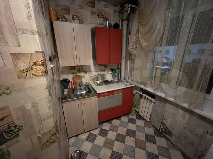 2-к. квартира, 48 м², 2/4 эт.
