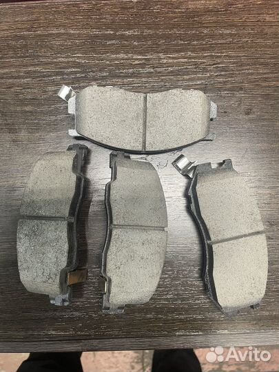 Колодки передние Toyota