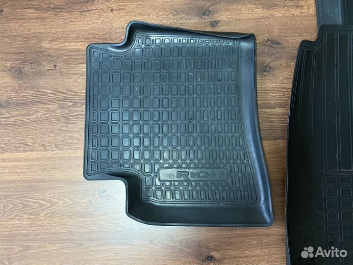 Коврики резиновые на кия рио,оригинал