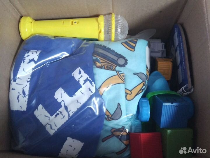 Детскип игрушки и вещи