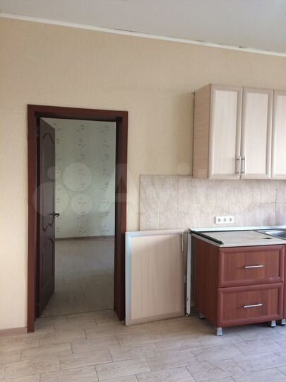 2-к. квартира, 81,2 м², 2/6 эт.