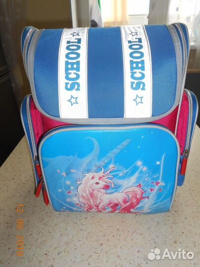 Рюкзак (портфель)