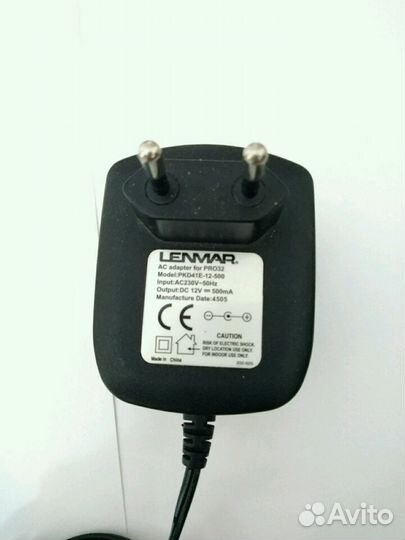 Зарядное устройство Lenmar Pro32
