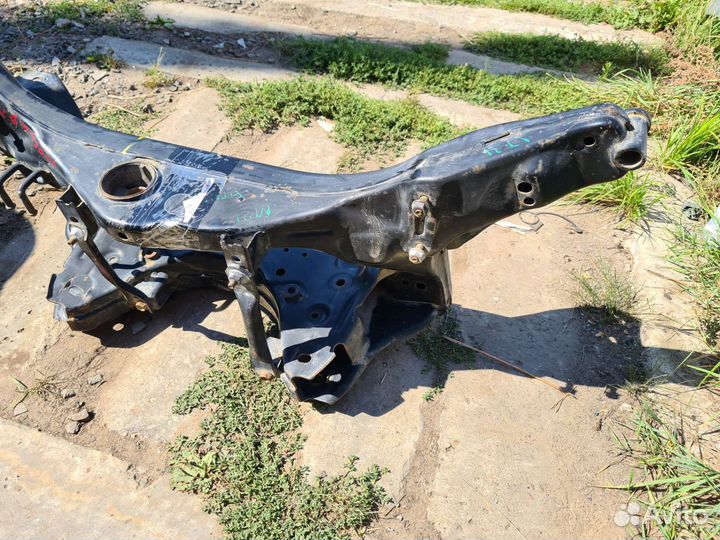 Подрамник задний Nissan X-Trail T31