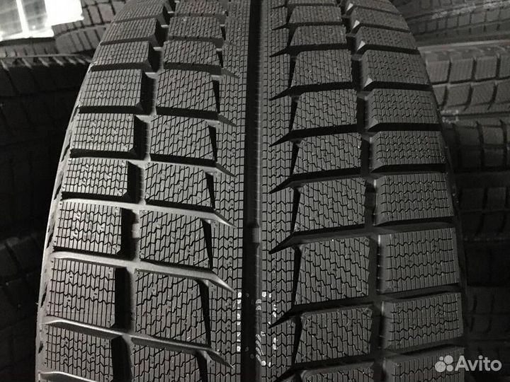 Westlake SW618 235/45 R17 97
