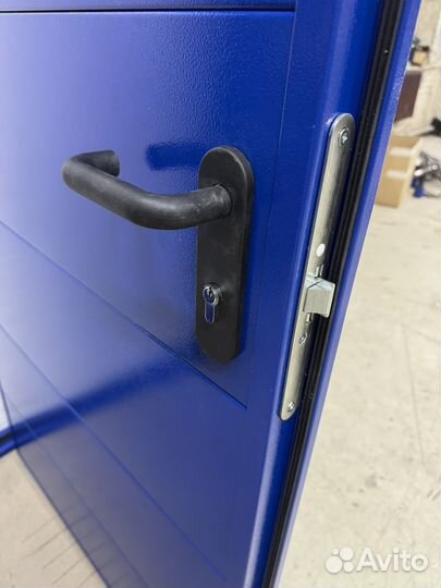 Дверь металлическая новая