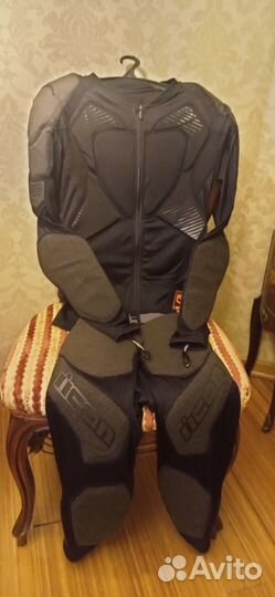 Шлем Icon AirFlite + FieldArmor D3O фулл комплект