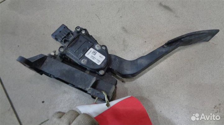 Педаль газа Nissan Navara D40 2004-2015