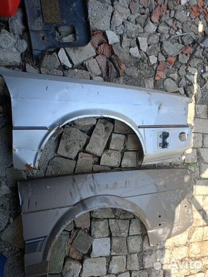 Крыло правое Volkswagen Passat B2 B2