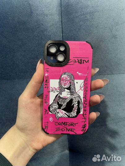 Чехол на iPhone 13