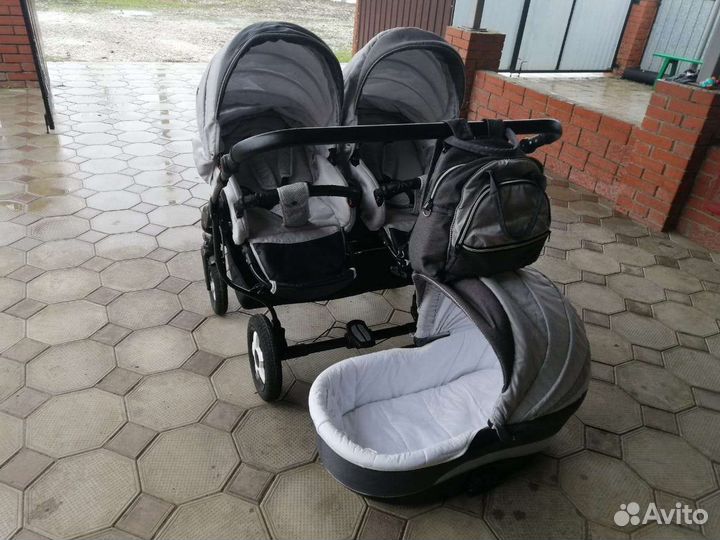 Коляска для двойни