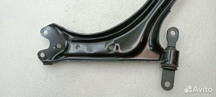 Рычаг подвески передний левый Kia K5 DL3 G4NA 2021