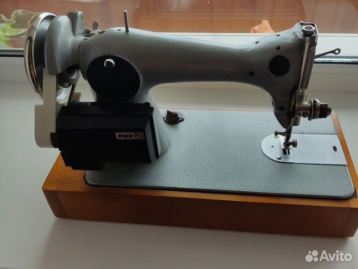 Швейная машина Подольск с электроприводом