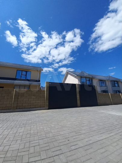 Таунхаус 140,8 м² на участке 2 сот.