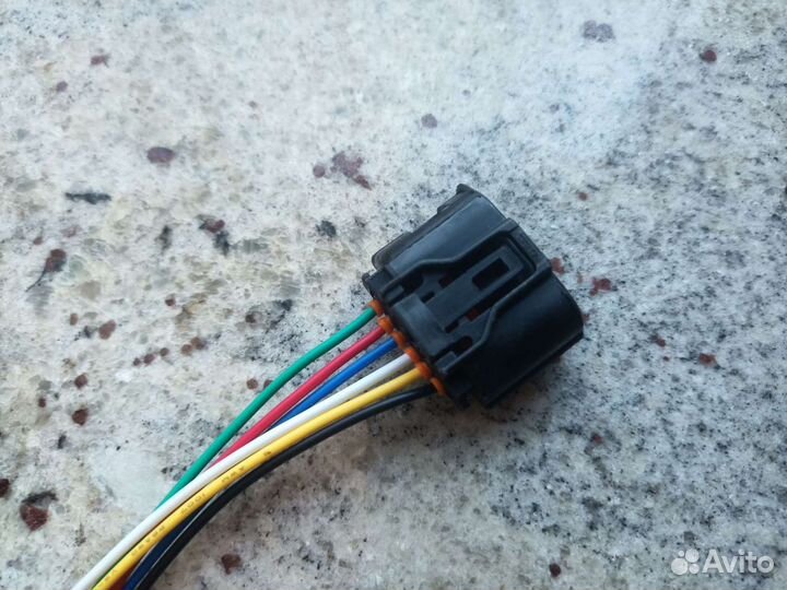 Датчик парковки фишка Тойота